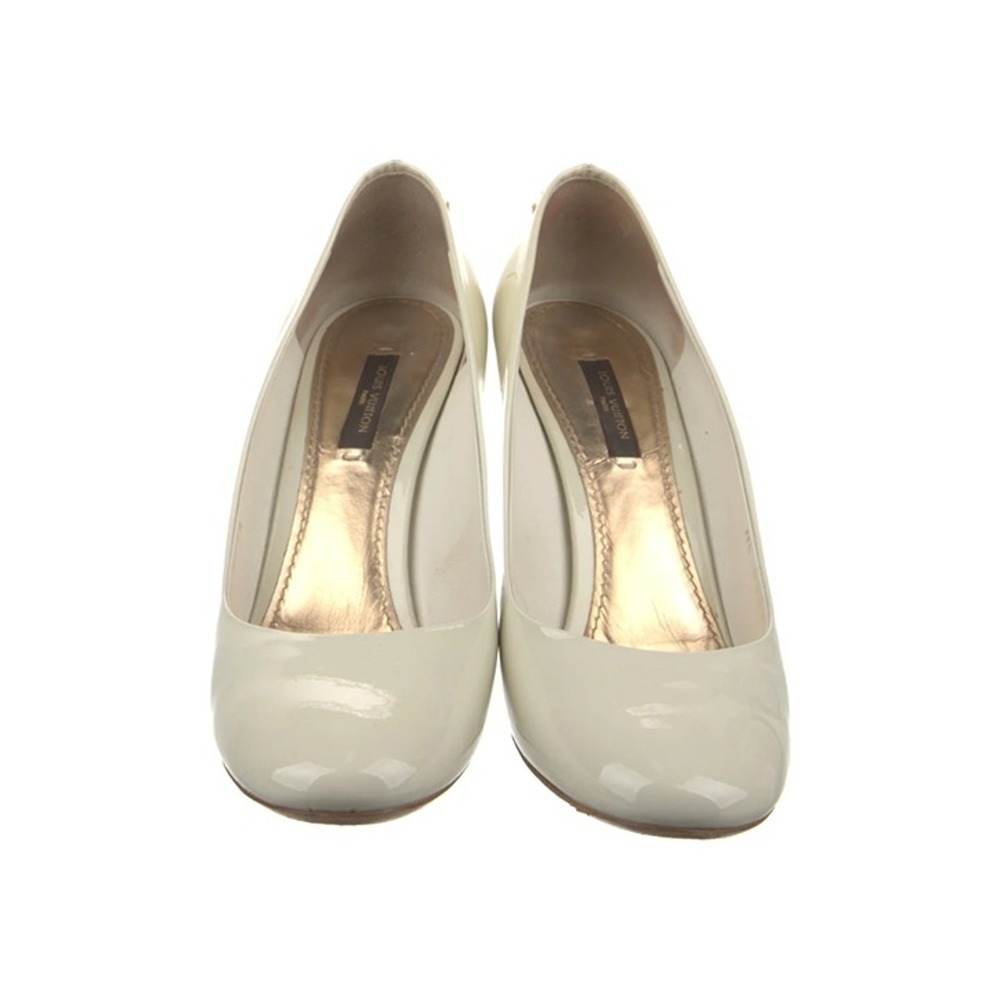 Louis Vuitton Patent Leather Pumps Round Toe Heels Size 37.5 Nude Beige - Picture 1 of 10